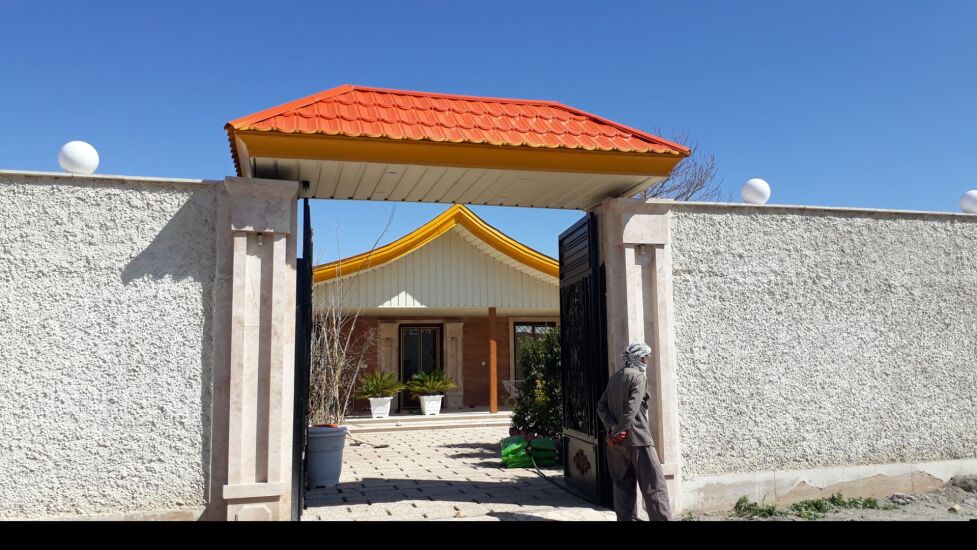 اجرای سردر حیاط ویلایی با ورق گالوانیزه